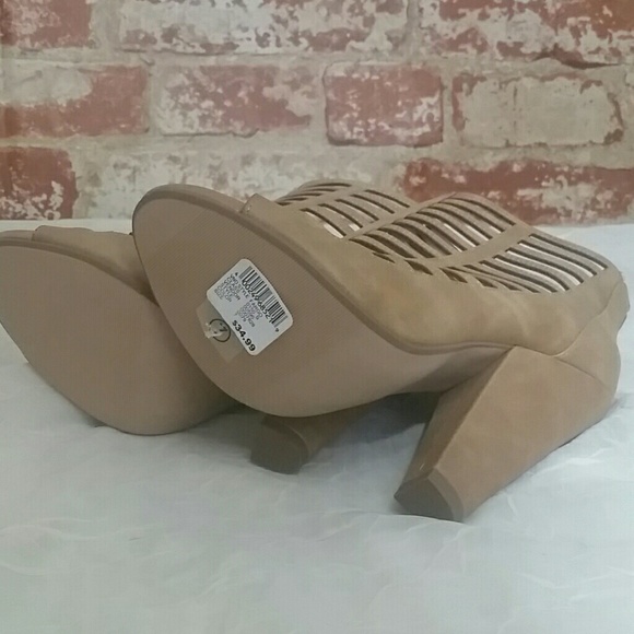 Shoes peep open toe caged sandal bootie tan New - Picture 6 of 8